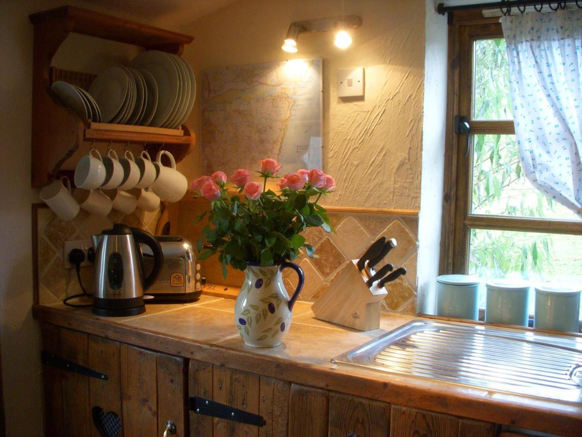 The Nest - Thatched Seaside Country Cottage For Two Stokeinteignhead Bagian luar foto